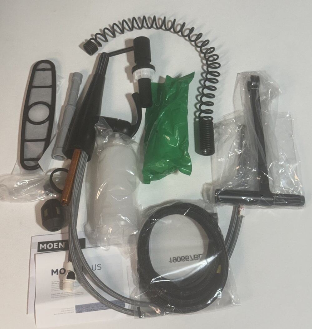 MOEN Essie Single-Handle Pulldown Kitchen Faucet Matte Black 87814BL w/ Soap Dis